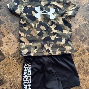 Under Armour Baby Boy Camo Outfit 3–6M Shirt & Shorts Set